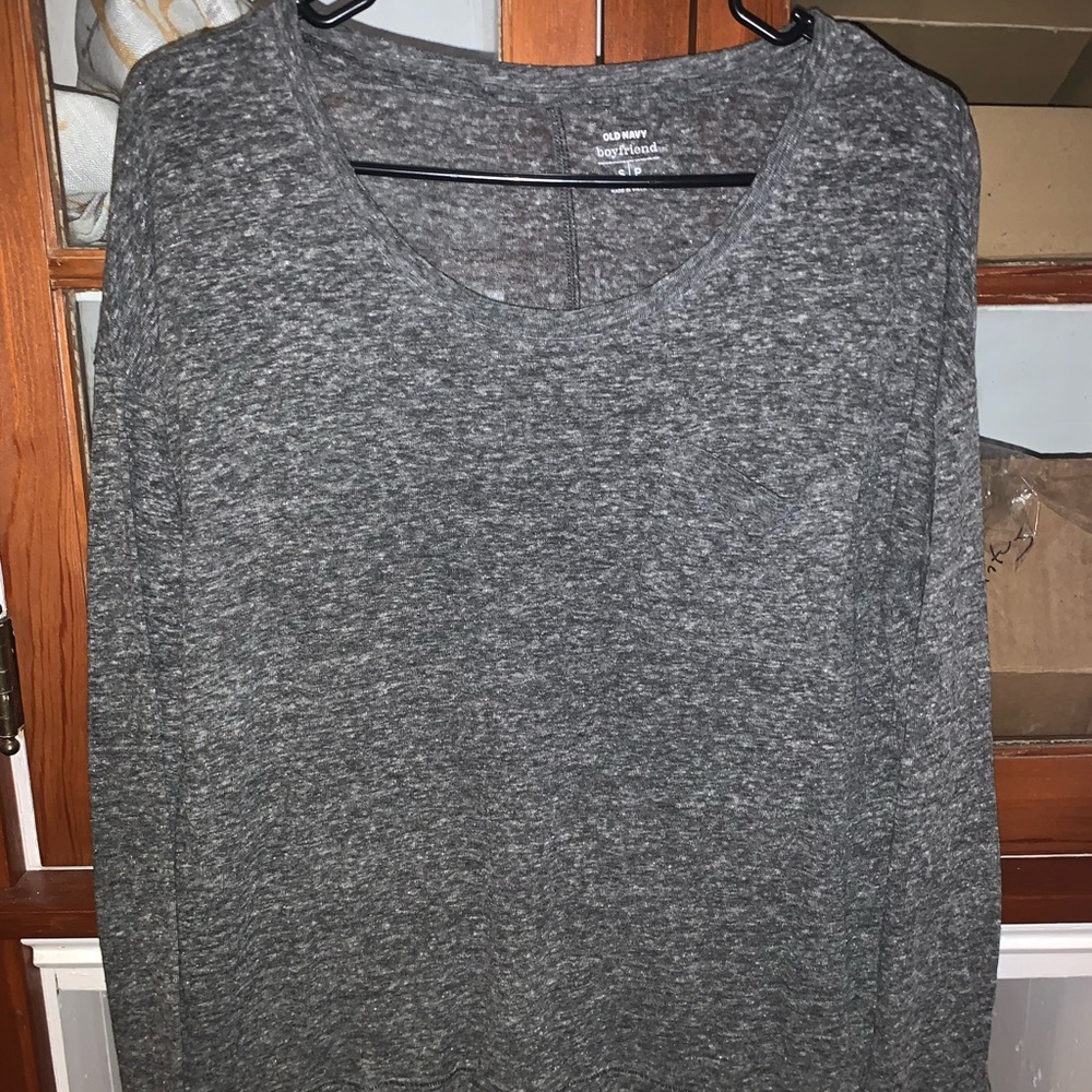 small old navy boyfriend tee - grey